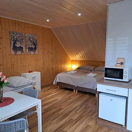 Noclegi Pod Modrzewiem Powidz  Exteriör bild