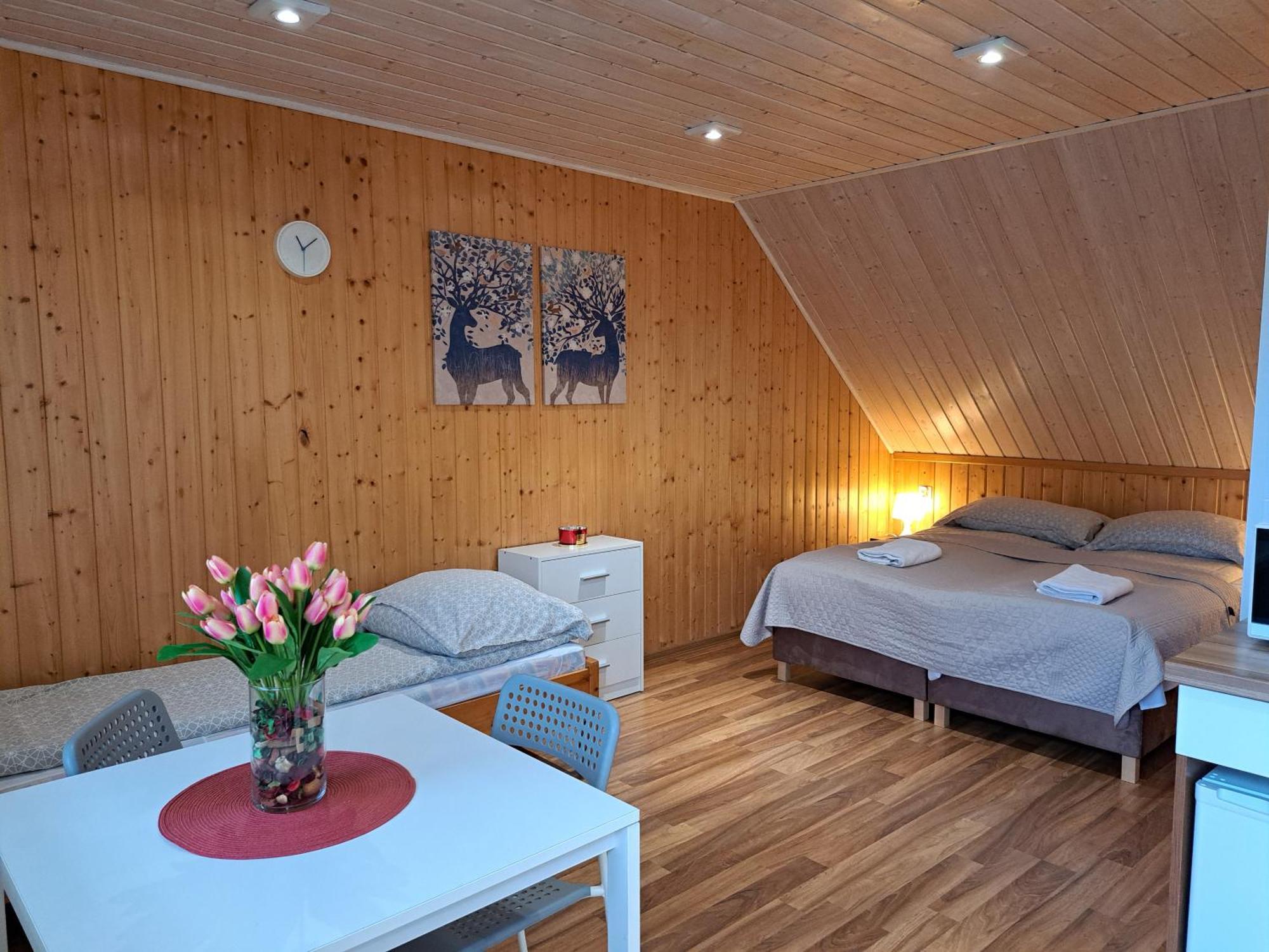 Noclegi Pod Modrzewiem Powidz  Exteriör bild